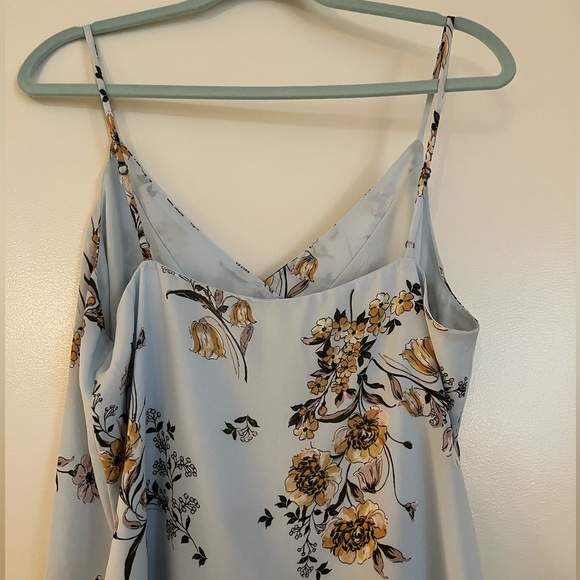 Light blue floral camisole top - Picture 2 of 4